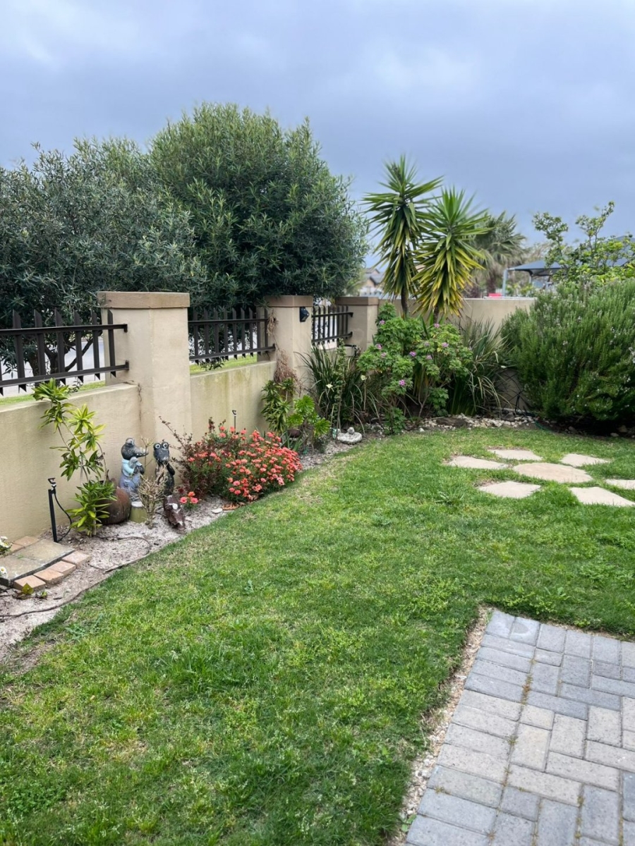 3 Bedroom Property for Sale in Fairview Golf Estate Western Cape